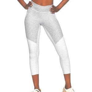 Outdoor Voices 3/4 warmup legging